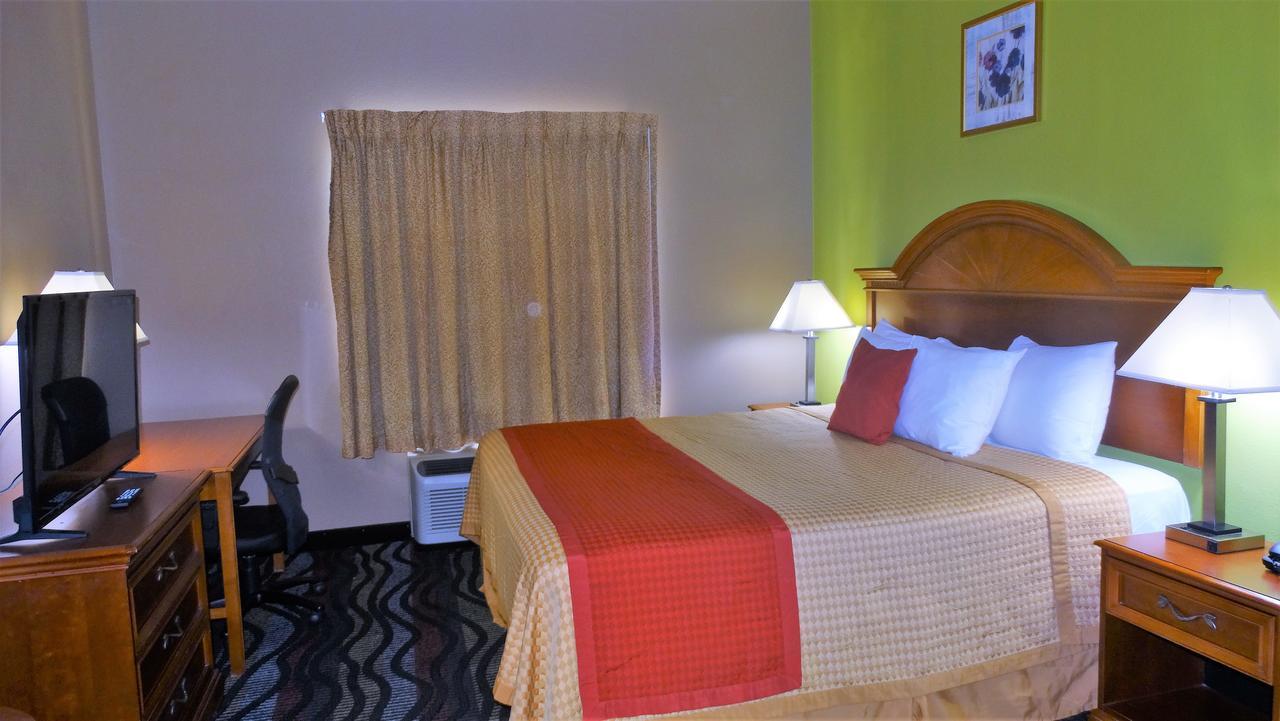 Oak Tree Inn & Suites Claxton Eksteriør bilde