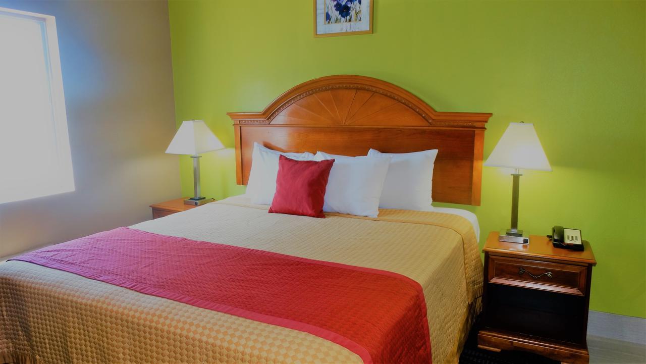 Oak Tree Inn & Suites Claxton Eksteriør bilde